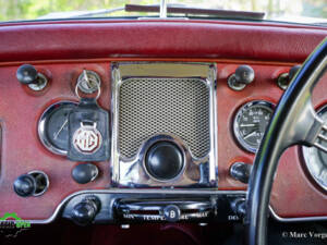 Image 34/50 de MG MGA Twin Cam (1958)