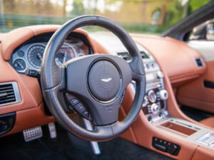 Imagen 22/30 de Aston Martin DBS Volante (2010)