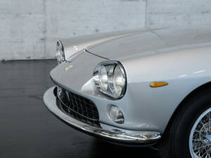 Imagen 13/24 de Ferrari 330 GT 2+2 (1964)