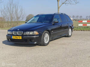 Afbeelding 3/29 van BMW 528i Touring (1999)