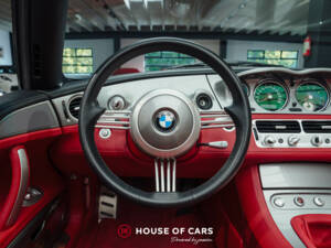 Image 17/25 of BMW Z8 (2000)
