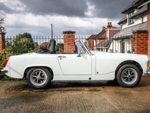 Image 2/28 of MG Midget GAN5 (1970)