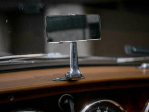 Image 34/50 of Aston Martin DB 2&#x2F;4 Mk I DHC (1954)