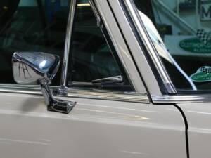 Immagine 15/27 di Mercedes-Benz 280 SE 4,5 (1971)