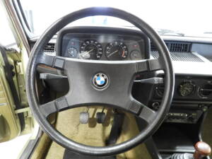 Image 7/15 of BMW 520&#x2F;6 (1979)