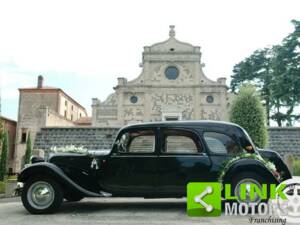 Immagine 2/10 di Citroën Traction Avant 11 B&#x2F;D (1955)