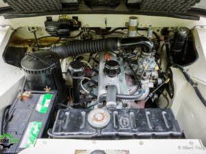 Image 23/55 of Land Rover 88 (1958)