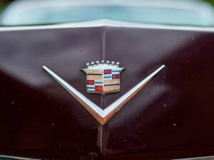 Bild 86/200 von Cadillac Coupe DeVille (1968)