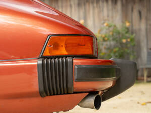 Image 35/90 of Porsche 911 Carrera 3.0 (1977)