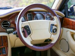 Image 3/50 of Bentley Arnage T 24 Mulliner (2002)