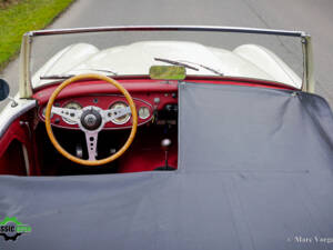 Immagine 33/50 di Austin-Healey 3000 Mk II (BT7) (1961)