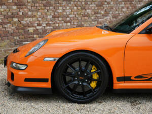 Image 37/50 de Porsche 911 GT3 RS (2008)