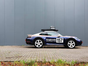 Image 2/74 of Porsche 911 Dakar (2023)