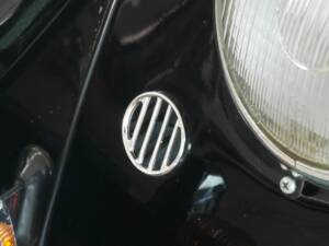 Image 2/24 of Volkswagen Coccinelle 1100 Export (Brezel) (1951)