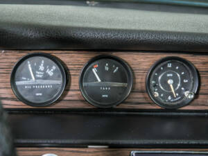 Image 24/50 of Volvo 1800 E (1971)