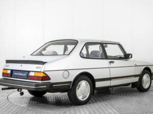 Image 2/42 of Saab 900 Turbo (1984)