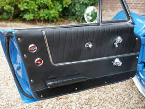 Image 45/50 of Chevrolet Corvette Sting Ray Convertible (1964)