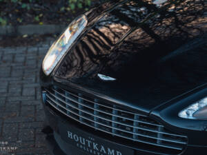 Image 7/14 of Aston Martin Virage (2012)