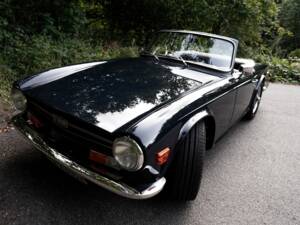 Image 6/15 de Triumph TR 6 (1969)