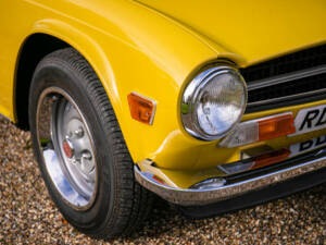 Bild 25/37 von Triumph TR 6 (1974)