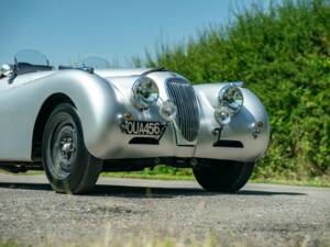 Image 27/50 de Jaguar XK 120 OTS (1951)