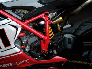Image 6/10 of Ducati DUMMY (2009)