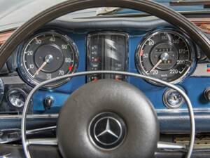Imagen 20/20 de Mercedes-Benz 280 SL (1969)