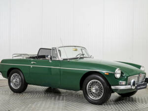 Image 5/50 of MG MGB (1964)