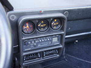 Image 39/50 of Ferrari 328 GTS (1987)