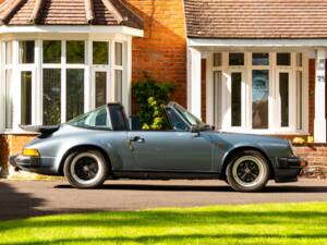 Image 45/47 of Porsche 911 Carrera 3.2 (1984)