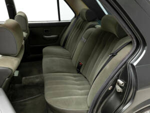 Immagine 20/43 di BMW 528i (1986)