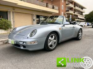 Image 3/10 of Porsche 911 Carrera 4 (1995)