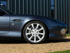 Image 21/50 de Aston Martin DB 7 Vantage Volante (2003)