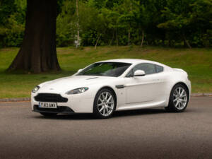 Bild 28/50 von Aston Martin V8 Vantage (2013)