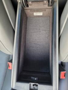 Bild 76/97 von Mercedes-Benz SL 500 (2004)