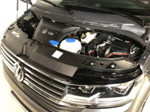 Bild 4/32 von Volkswagen T6.1 Multivan 2.0 TDI 4Motion (2023)