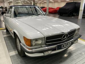 Image 3/11 of Mercedes-Benz 420 SL (1987)