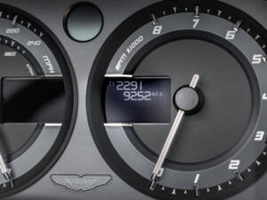 Bild 8/66 von Aston Martin DB 9 GT Volante (2016)