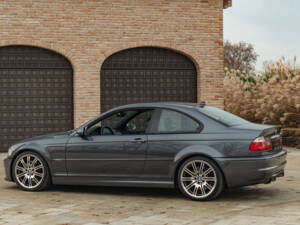 Image 11/50 of BMW M3 (2002)