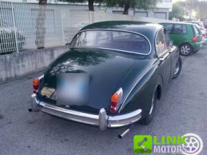 Afbeelding 2/10 van Daimler 2.5 Litre V8 (1964)
