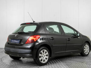 Imagen 2/49 de Peugeot 207 CC 1.6 VTi (2008)