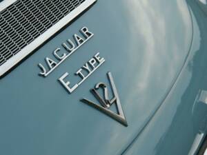 Image 47/50 de Jaguar E-Type V12 (2+2) (1972)