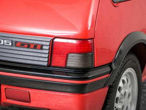 Image 31/50 of Peugeot 205 GTi 1.6 (1986)