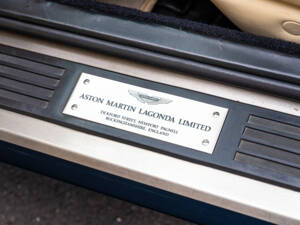 Image 17/36 de Aston Martin Virage Volante (1995)