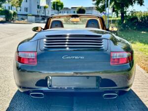 Image 6/7 of Porsche 911 Carrera (2007)