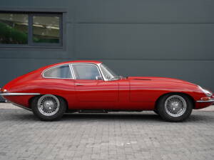 Imagen 3/50 de Jaguar E-Type 3.8 (1962)