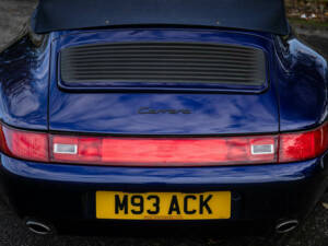 Image 32/41 of Porsche 911 Carrera (1995)