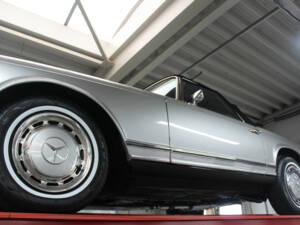 Image 8/50 of Mercedes-Benz 280 SL (1969)