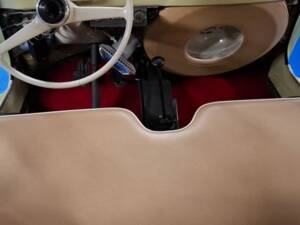 Image 20/36 of FIAT 600 D Multipla (1964)