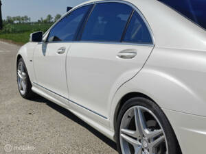 Bild 14/50 von Mercedes-Benz S 500 (2012)